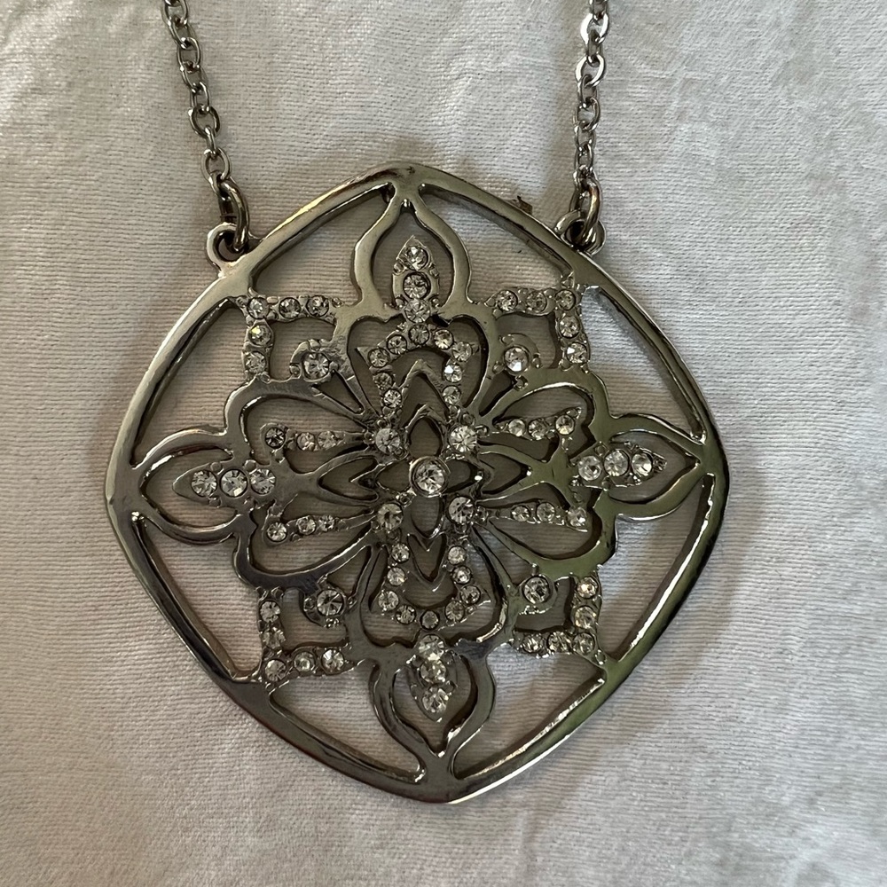 White House Black Market jewel & silver necklace